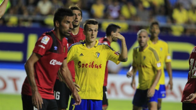 El Cádiz CF afronta un mes de enero lleno de historia y urgencias