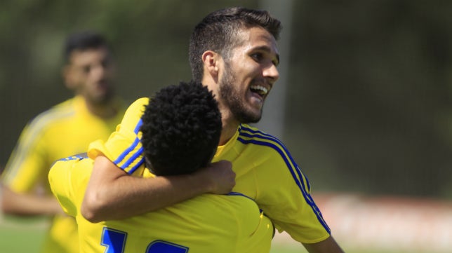 El Cádiz B vapulea al Pinzón (7-0)