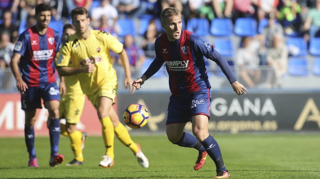 Un espectacular Huesca accede al &#039;play off&#039; tras golear al UCAM