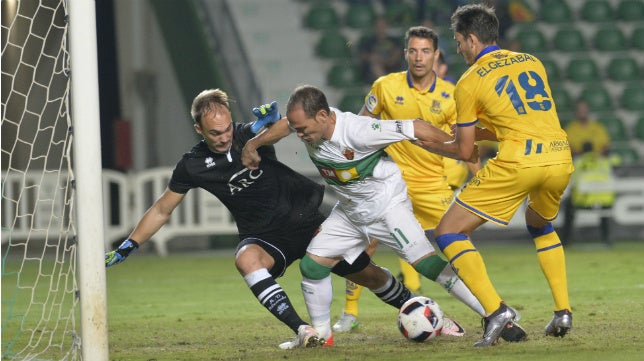 Dmitrovic: «El Cádiz CF ha dado un mensaje de equipo fuerte»