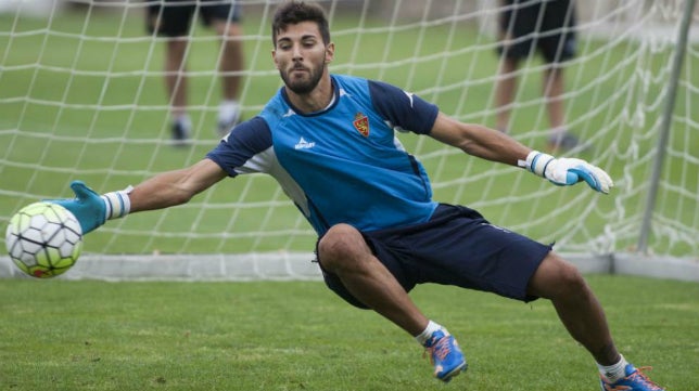 Álvaro Ratón: «Hay que ganar al Cádiz como sea»