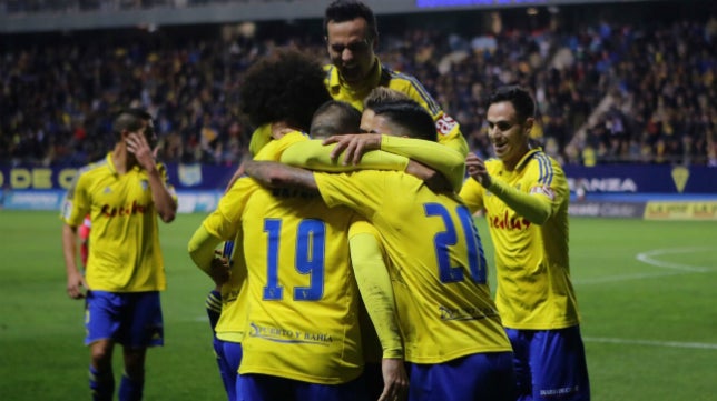 (CRÓNICA) Cádiz CF 4-1 Sevilla Atlético: Ortuño es un robot