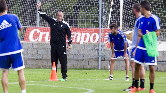 Cervera: «El Valladolid juega bien pero nosotros también»