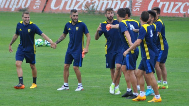 El Cádiz CF descansa antes de afrontar una dura semana