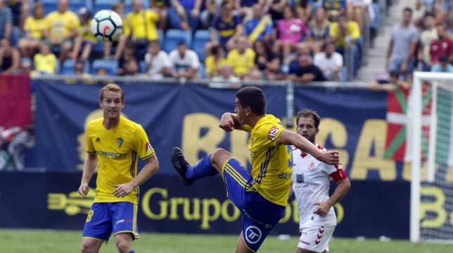 El Cádiz CF sigue en mitad de la tabla