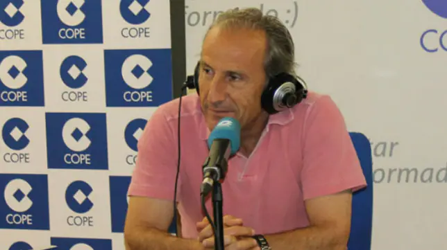 Petón: «Que el Cádiz CF siga arriba es algo extraordinario»