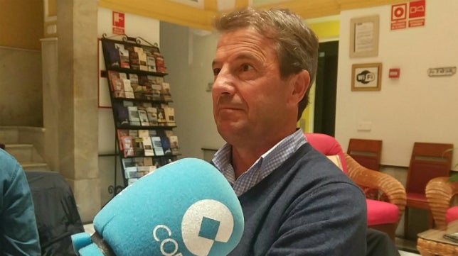 Jose González, sustituto de Míchel en el banquillo del Málaga