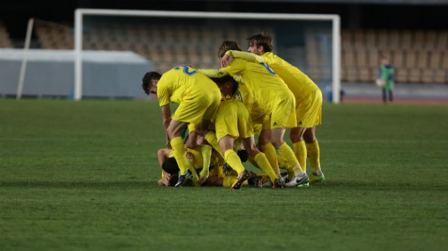 Xerez CD-Cádiz CF B (1-3): La &#039;pequeña banda&#039; arrasa en Chapín