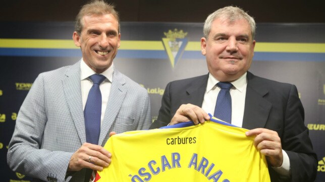 Óscar Arias: «Quiero construir un nuevo Cádiz CF»