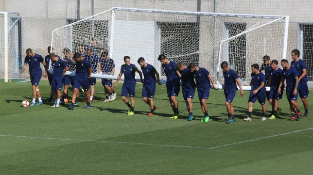 El Cádiz CF se queda sin milagro y también sin Perea ni Romera