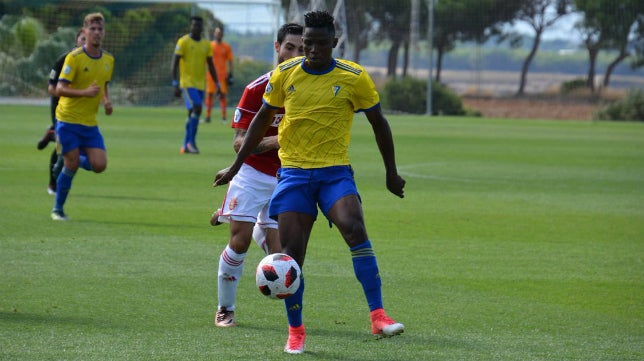 Cádiz CF B-Arcos (Previa) Un derbi intenso y con el &#039;play off&#039; a tiro