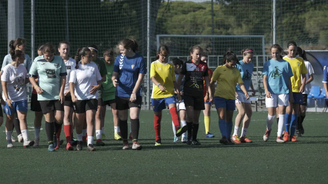 El Cadiz CF Femenino comienza a captar jugadoras para formar su cantera