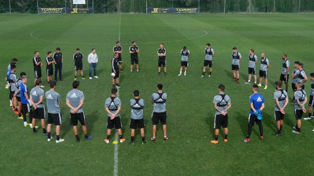 Cádiz CF-Málaga. Cervera da pistas con su convocatoria