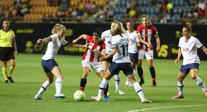 Athletic vs Tottenham (1-1): Las Leonas se comen el Trofeo Carranza en los penaltis