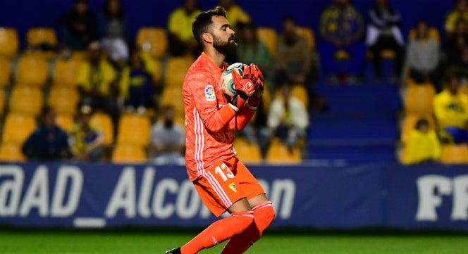 Los jugadores del Cádiz CF, uno a uno: Protagonista inesperado bajo palos