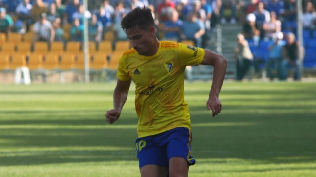 Cádiz B 2 Yeclano Deportivo 0 (Crónica) Genial triunfo desde el oficio