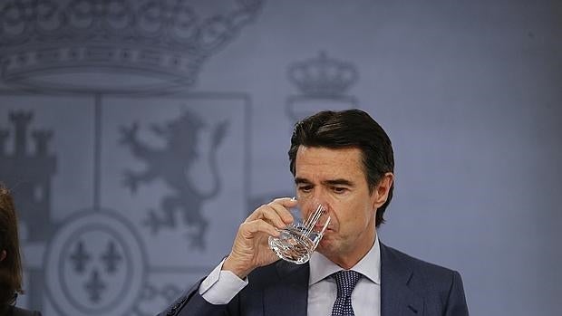 Soria afirma que Volkswagen podría tener que devolver 50 millones de euros del Plan PIVE
