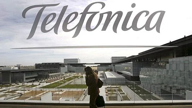 Telefónica seguirá invirtiendo en banda ancha en España pese a tener que compartir su red