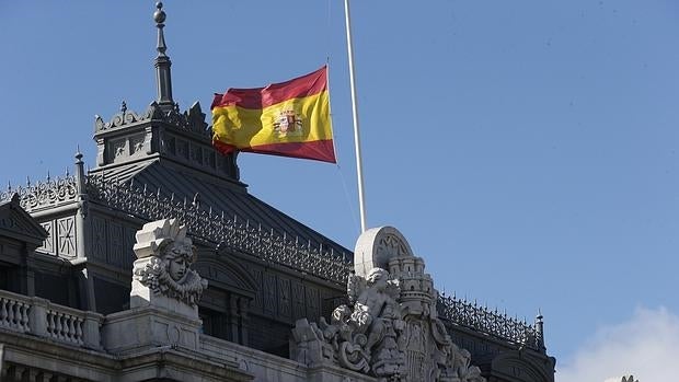 El Banco de España exige a Santander y BBVA un colchón de capital del 0,2% durante 2016