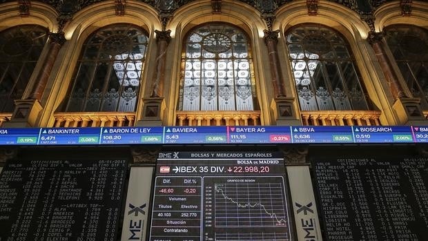 El Ibex cierra por debajo de los 9.200 puntos, su nivel más bajo desde septiembre de 2013