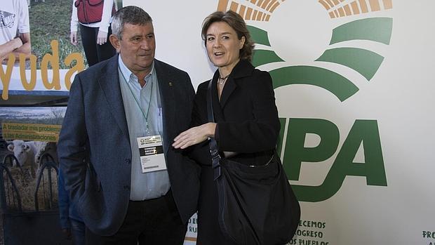 Lorenzo Ramos y la ministra de Agricultura Isabel García Tejerina