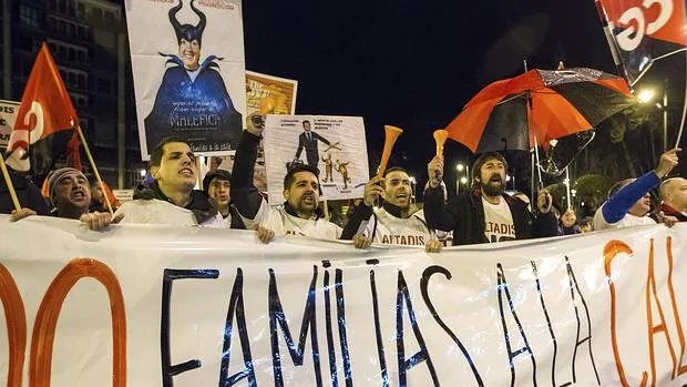 Los trabajadores de Altadis de Logroño en una reciente protesta por el cierre de la fábrica