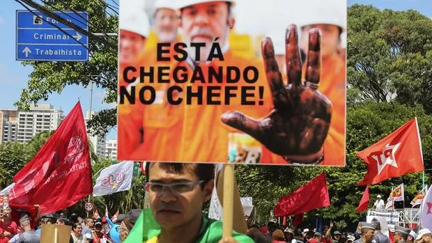 Manifestaciones a favor y en contra de Lula da Silva, figura histórica del Partido de los Trabajadores que gobierna actualmente en Brasil