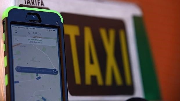 ¿Por qué se manifiestan los taxistas?