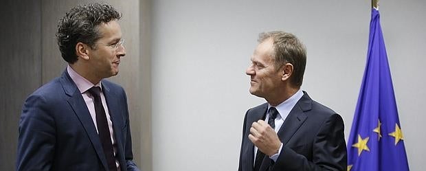 El presidente del Eurogrupo, Jeroen Dijsselbloem, junto al presidente del Consejo Europeo, Donald Tusk