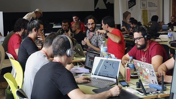 Redes sociales, los caladeros vírgenes del empleo