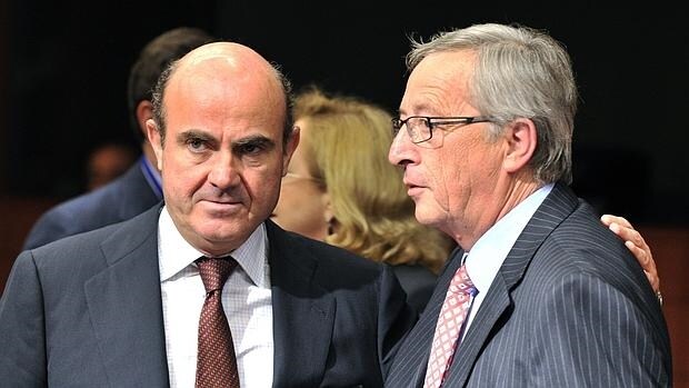 Bruselas confirma contactos con España para aplazar el déficit