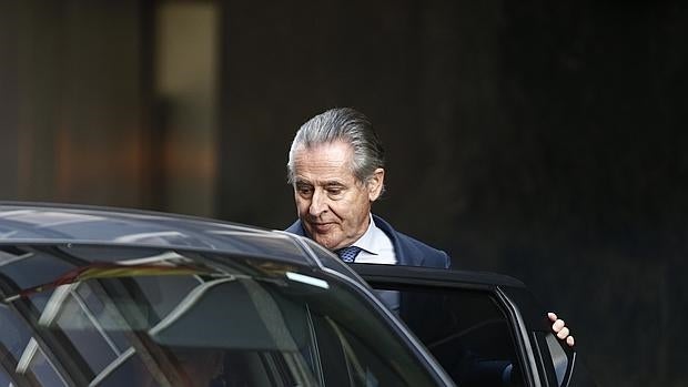 El FROB envía a la Fiscalía diez expedientes de Caja Madrid y Bancaja