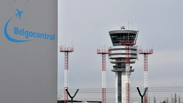 Los controladores aéreos abandonan la huelga que ha obligado a cancelar más de 200 vuelos en Bruselas