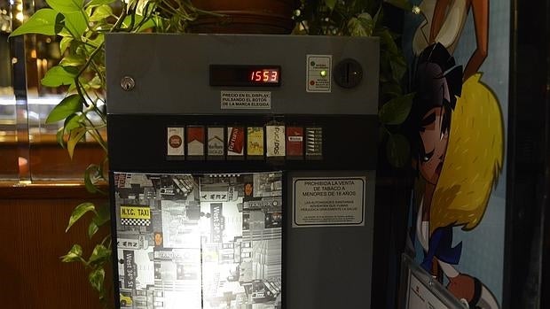 Los propietarios de máquinas de tabaco piden modificar la normativa del sector