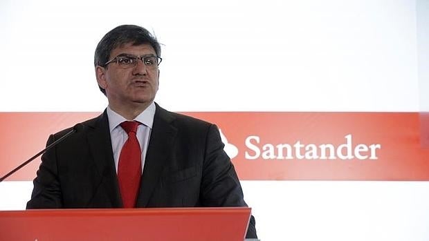 El consejero delegado del Banco Santander cree que el cliente debe pagar por los servicios que recibe