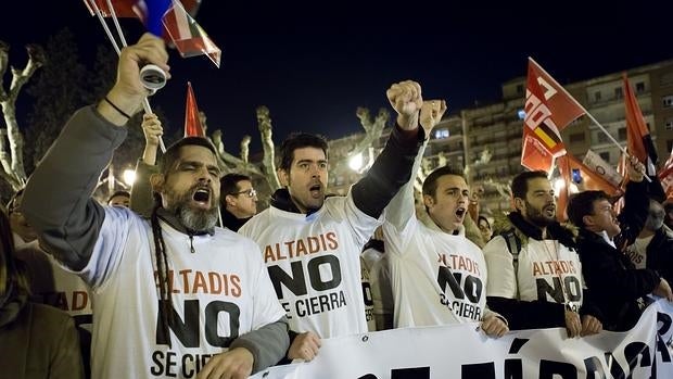 Imagen de las manifestaciones que se sucedieron tras el primer anuncio del cierre de la planta el pasado mes de enero