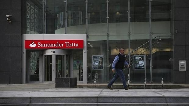 Sucursal del Banco Santander en Portugal