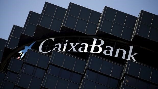 Condenan a CaixaBank a devolver una cláusula suelo porque no estaba pactada