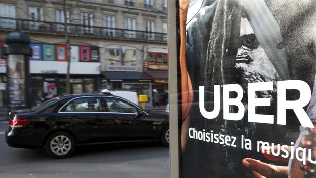 Anuncio de Uber en París