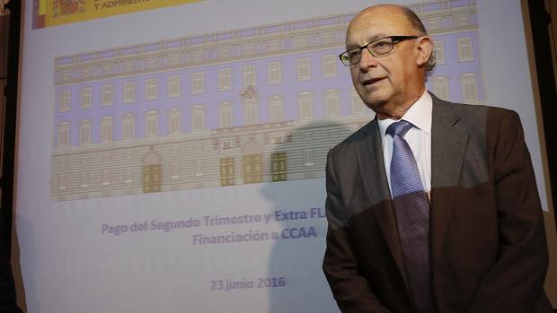 Hacienda paga 1.430 millones de euros a los proveedores de Cataluña