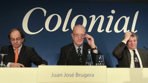 La cúpula de Colonia, con su presidente al frente (centro de la imagen) Juan José Brugera