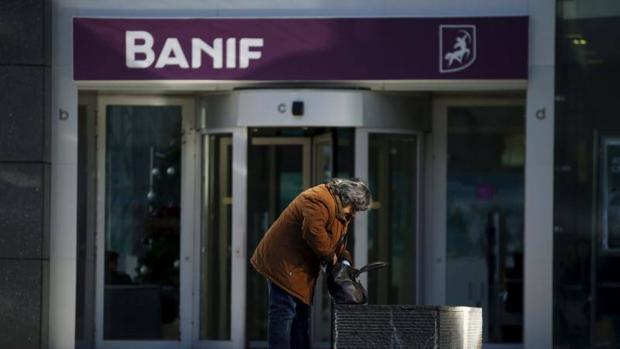 Bruselas aprueba la compra del banco portugués Banif por el Santander