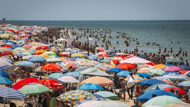 Playa de Cádiz este verano