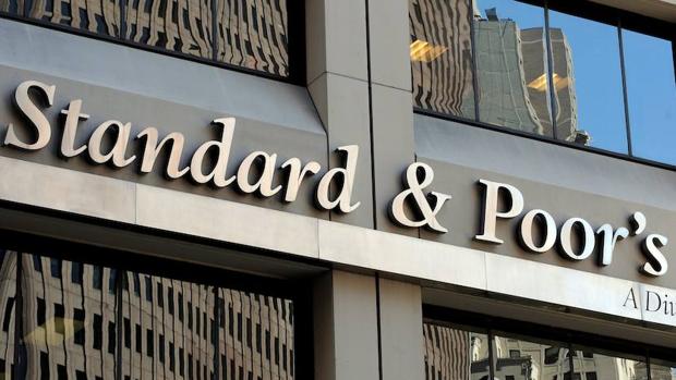 S&amp;P advierte de que las autonomías tardarán décadas en reducir su deuda