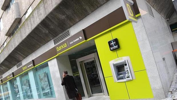 Mapfre es ahora mismo el distribuidor exclusivo de seguros en la red de oficinas de Bankia