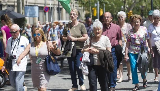 Los turistas extranjeros gastaron 61.624 millones en España hasta septiembre, un 7,6% más