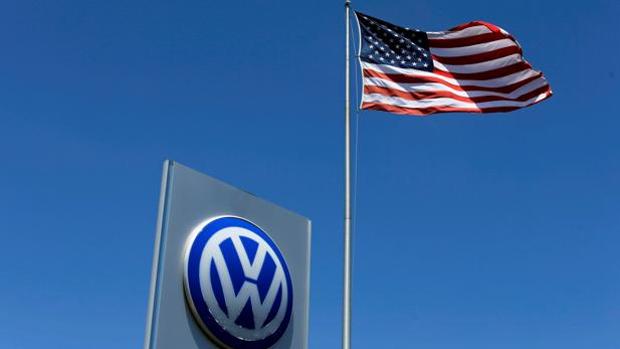 Fiat y Volkswagen se someten a Trump y fabricarán más en EE.UU.