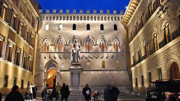 Monte dei Paschi tuvo que ser rescatado por el gobierno italiano