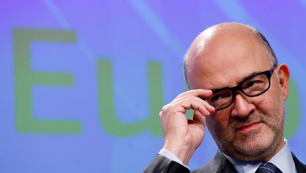 El comisario europeo de Asuntos Económicos, Pierre Moscovici, ha recomendado más recortes a Italia