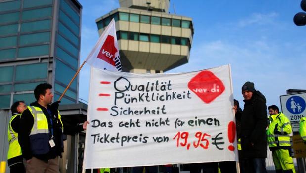 Protestas de los sindicatos en el aeropuerto berlinés de Tegel